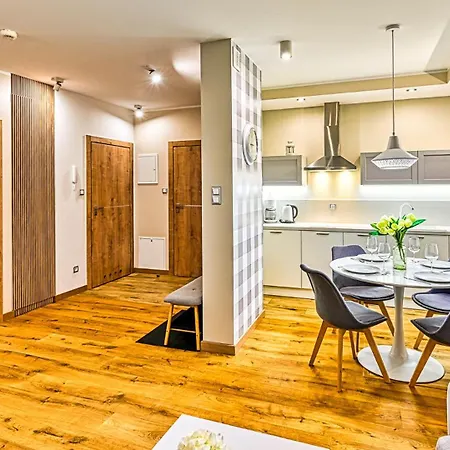 Karkonoska Blisko Szlakow I Wyciagow By Royal Aparts